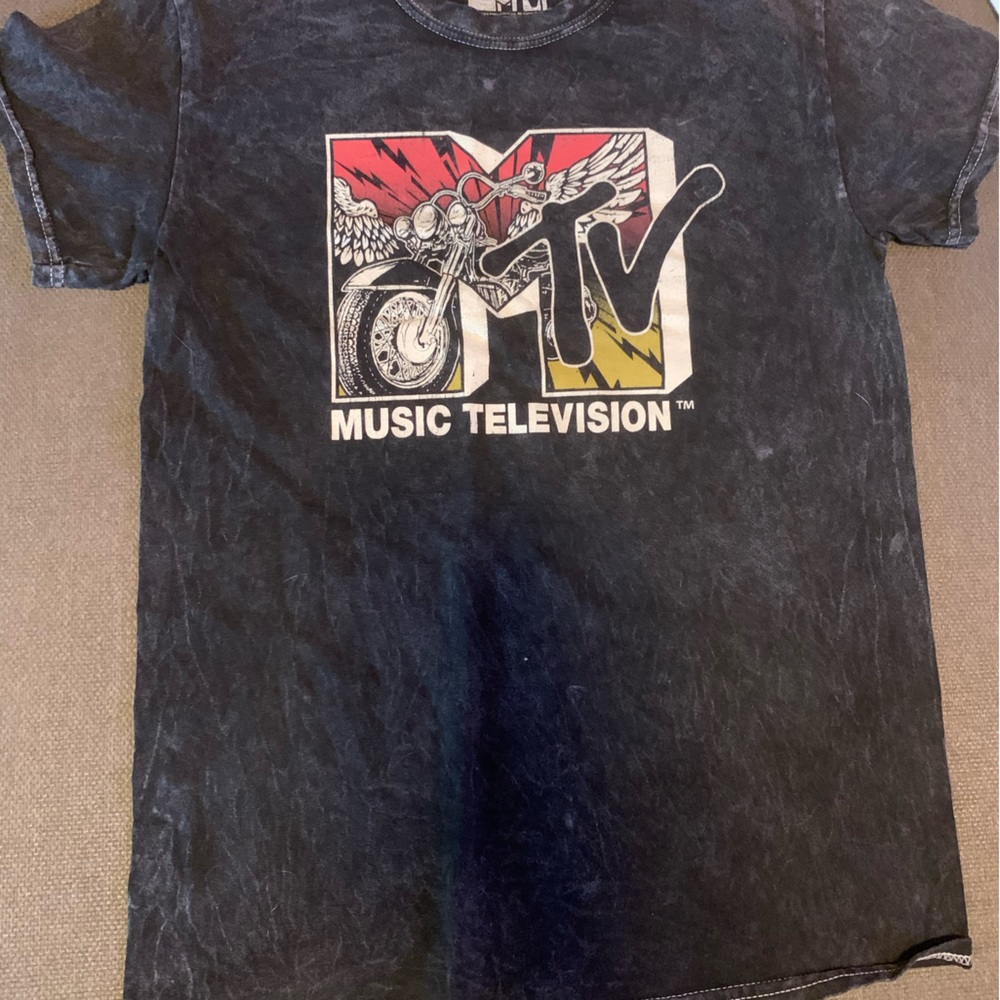 Grey MTV T-shirt
